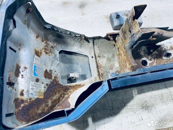 Бампер задний Nissan Armada SUV VK56DE 2004