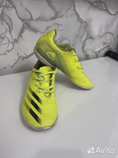 Футзалки adidas 36