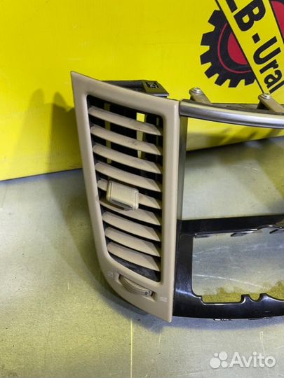 Накладка торпедо центральная Infiniti Fx35 S51 3.5