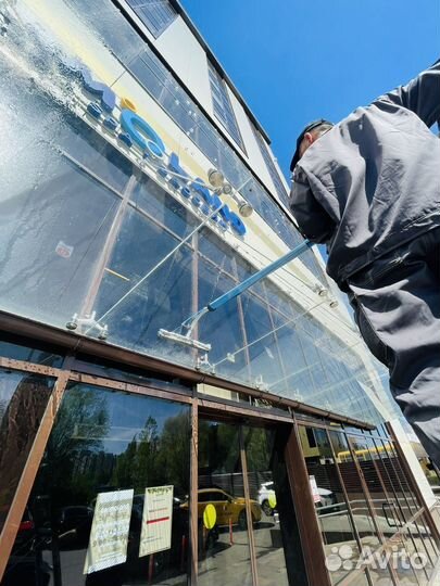 Мойка окон комерческих зданий