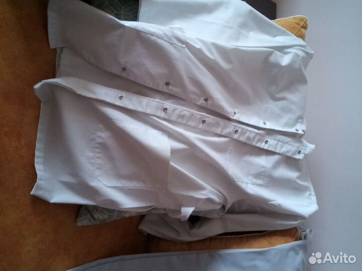 Медицинскиая форма халат брюки 54 и два колпака