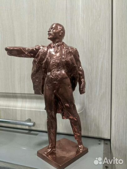 Скульптура В.И. Ленин