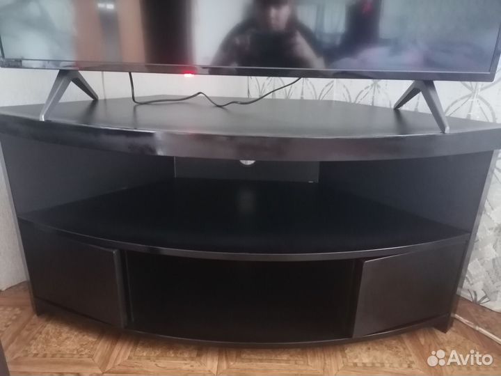 Тумба под телевизор угловая б/у
