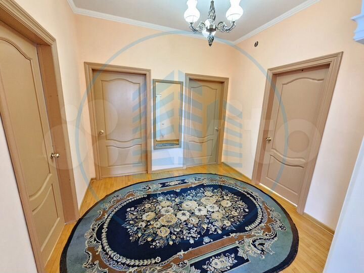 Дом 223,6 м² на участке 6 сот.