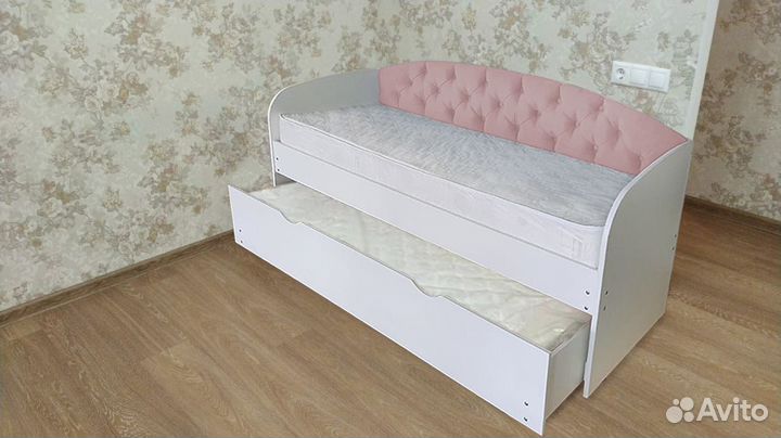 Кровать лдсп для малыша велюр выдвиж спальн