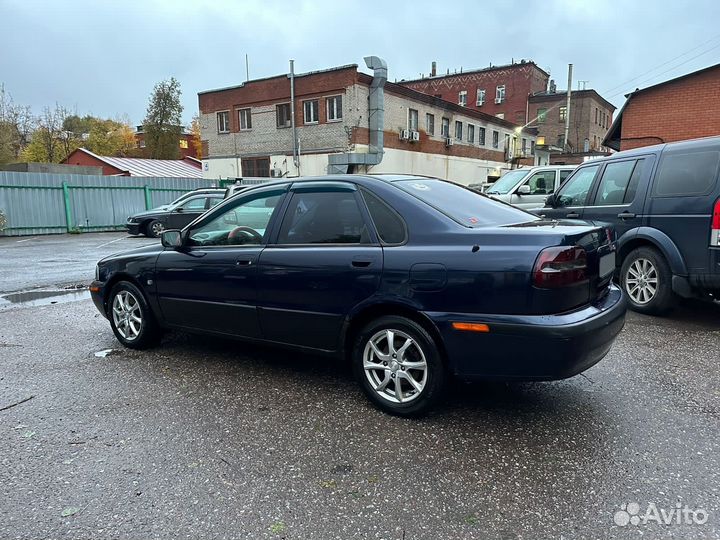 Volvo S40 1.8 МТ, 2003, битый, 360 000 км