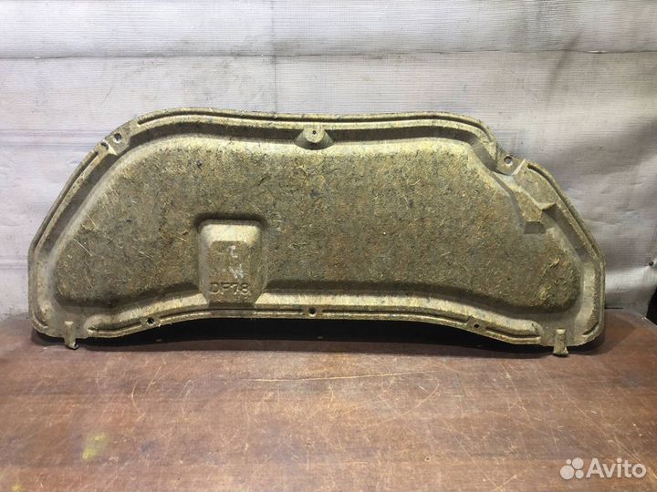 Шумоизоляция капота Mazda 2