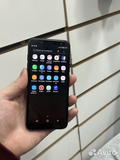 Samsung Galaxy A6, 4/32 ГБ