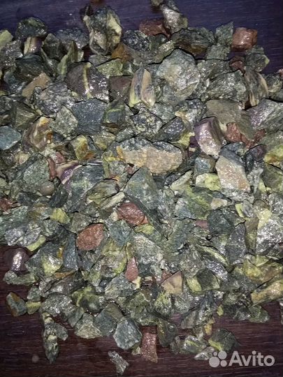 Грунт из природного камня змеевик