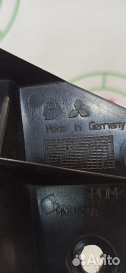 Крепление бампера переднее правое Mitsubishi Colt