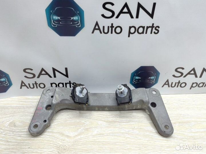 Кронштейн АКПП Bmw 3 F30 N55B30 2013