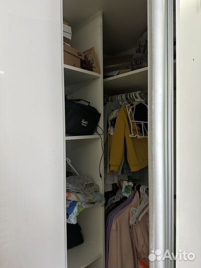 Угловой шкаф