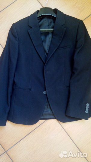 Школьный стильный пиджак