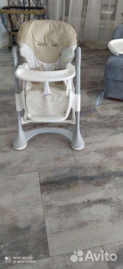 Детский стульчик для кормления