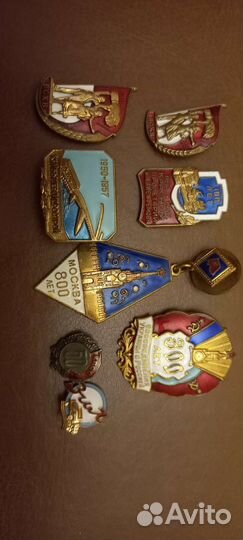 Тяжелые значки СССР