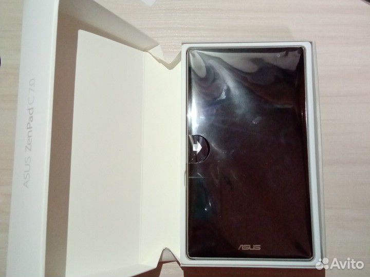 Смартфон Asus ZenPad C 7.0