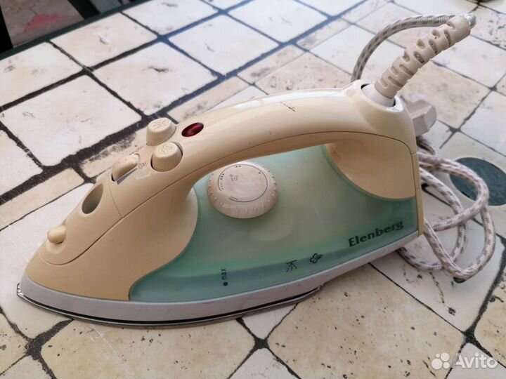 Утюг Elenberg 1400 Вт