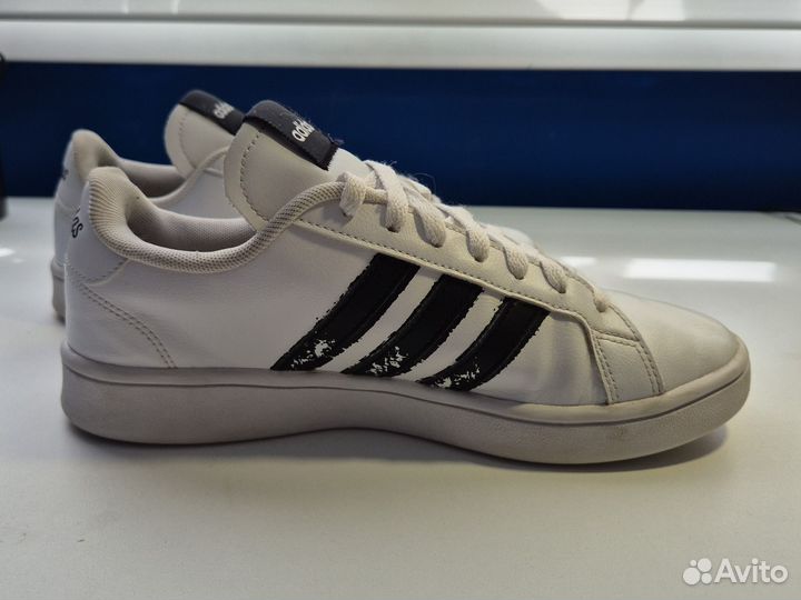 Кроссовки adidas оригинальные