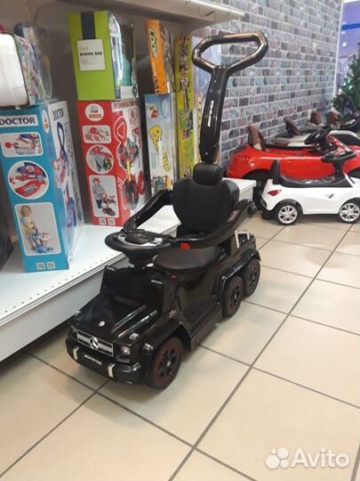 Детская каталка - 6 колес(электромобиль) машинка