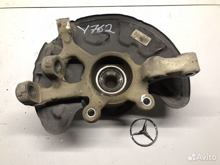 Поворотный кулак передний правый Мерседес w212