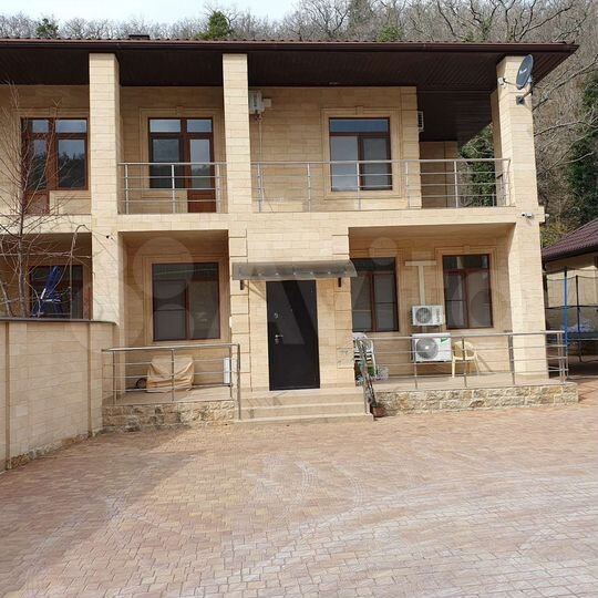 Дом 135,6 м² на участке 8 сот.