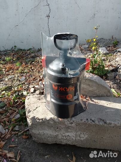 Опрыскиватель садовый ручной