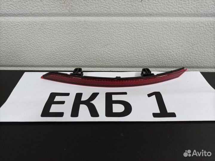 Отражатель правый Volkswagen Polo 5 2010