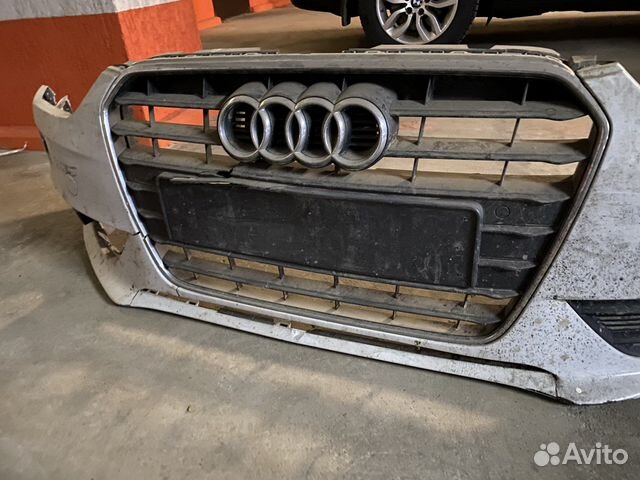 Передний Бампер на Audi A4