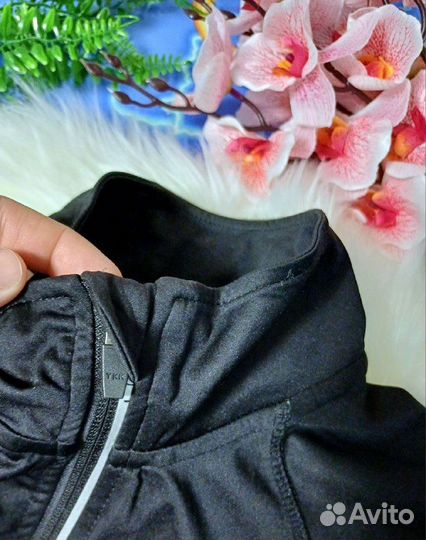 Легкая спортивная ветровка софтшелл crivit 46