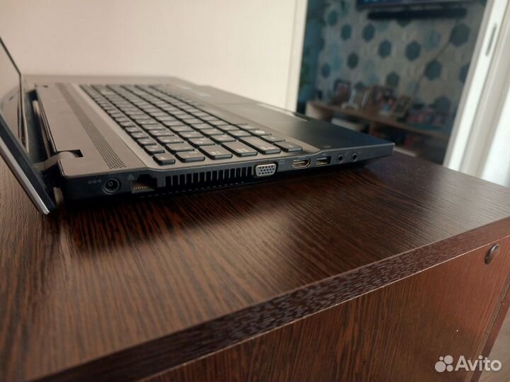 Ноутбук Samsung Intel Core i5 (NP-300V5A)