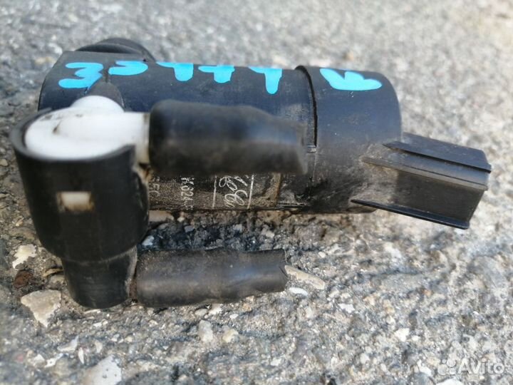 Насос омывателя лобового стекла Ford Focus 2