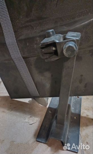 Подставка для телевизора