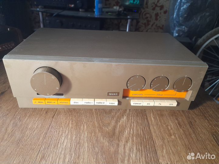 Предварительный усилитель Quad 33