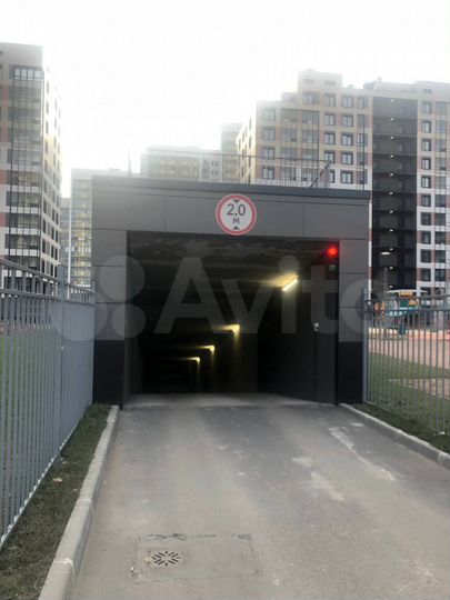 Машиноместо, 13 м²