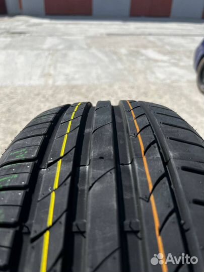 Tracmax X-Privilo TX3 205/55 R16 94W
