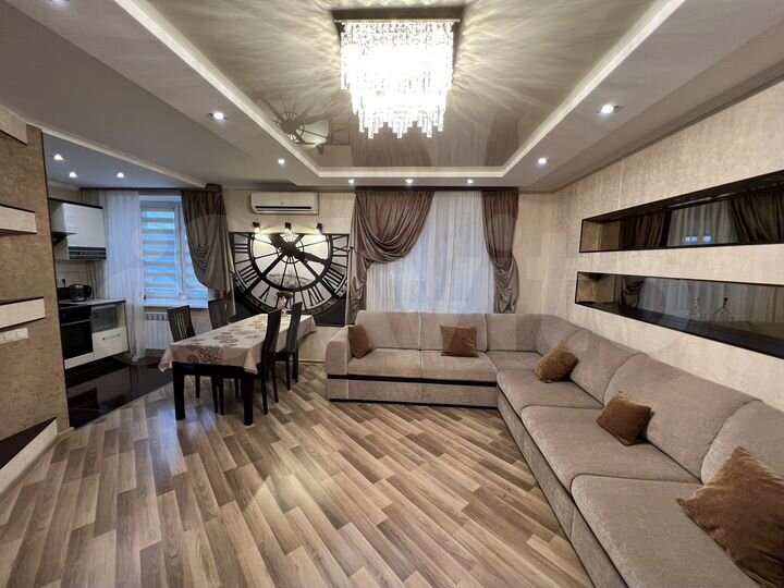 2-к. квартира, 80 м², 9/14 эт.