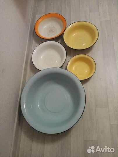 Тазы эмалированные