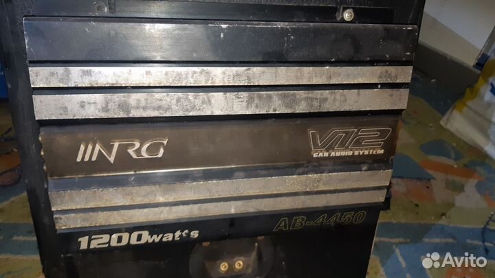 Сабвуфер с усилком