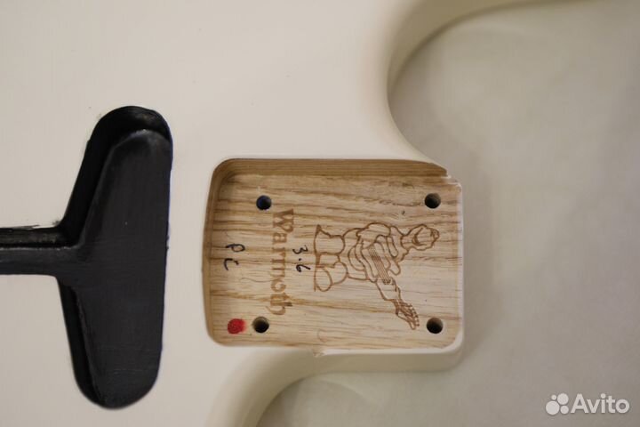 Корпус Warmoth Stratocaster Olympic White