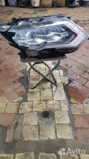 Фара правая nissan 10 trail т32
