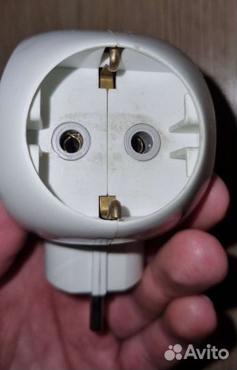 Тройник электрический makel 16A 250В с/з IP20