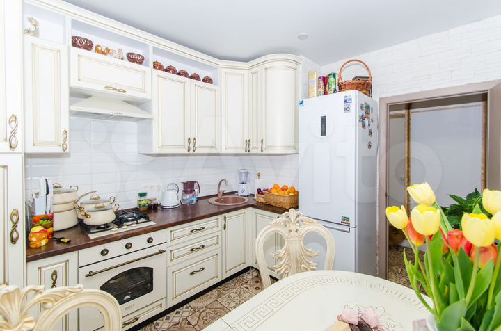 1-к. квартира, 43 м², 1/10 эт.