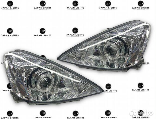 Фары линзовые с анг. глазками передние Toyota