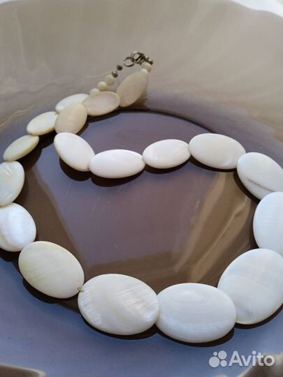 Бусы из перламутра