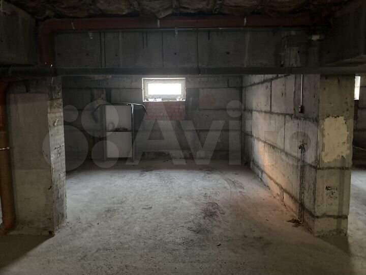 Машиноместо, 18 м²