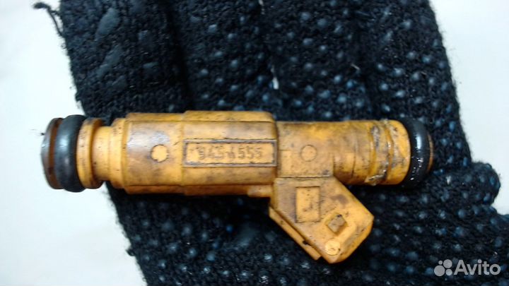 Форсунка топливная Volvo S90 / V90, 1997