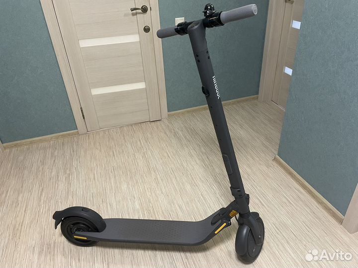 Электросамокат Ninebot KickScooter e25