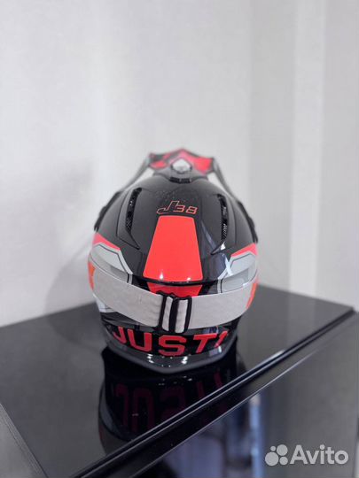 Шлем кроссовый Just 1 J38