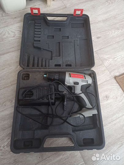 Дрель шуруповерт