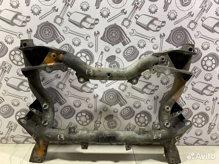 Подрамник Mercedes C W204